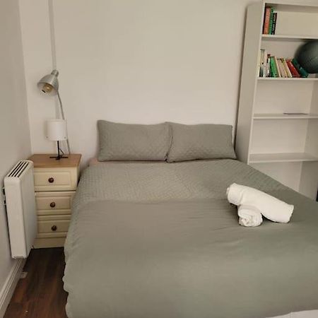 Stylish 4 Bedroom Dublin House Kültér fotó